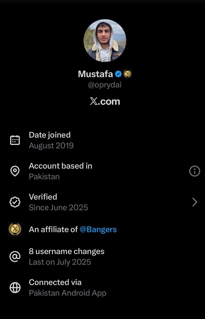 techwith_ram's tweet image. You are from 💣 land. Don’t speak about two successful business man. You 🤡