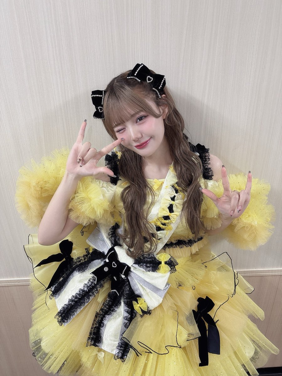 古澤里紗 「スーツカンパニー」フライヤー 4枚 古澤里紗 1周年ツアー衣装】 💛古澤里紗(Risa Furusawa) @risa_cs1108