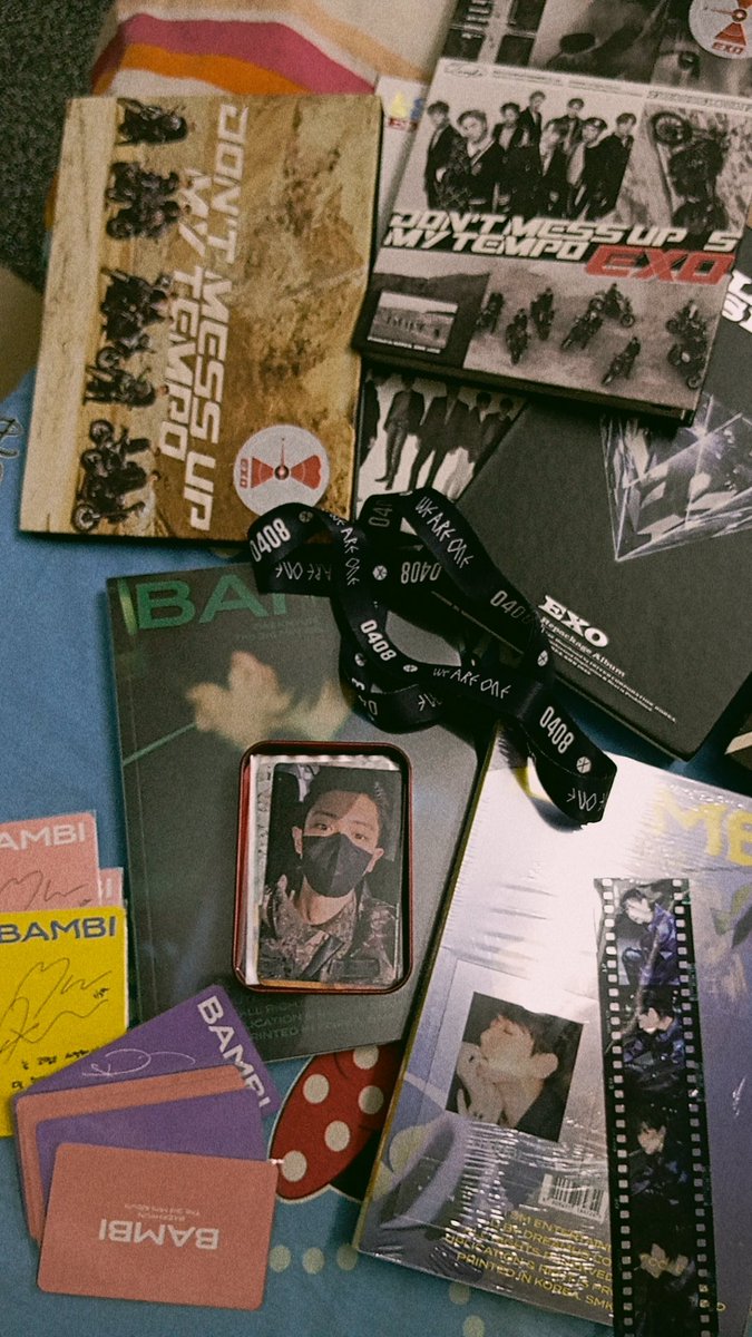 cornflakecendol's tweet image. Bought pre-owned album before this ones the best so far 😭 so many inclusions 🫶 thank youu @jongdaenosaurus