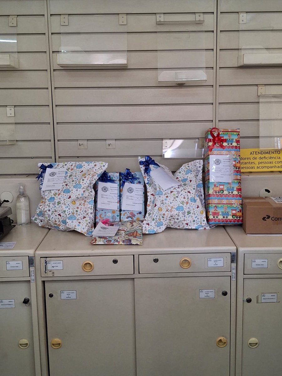 NetooLr's tweet image. O QUE EU FIZ COM MEU 1º SALÁRIO COMO DEV JR
.
.
.
Pela primeira consegui adotar uma cartinha da campanha de Natal dos correios.

e convido você que está lendo a fazer o mesmo ;)