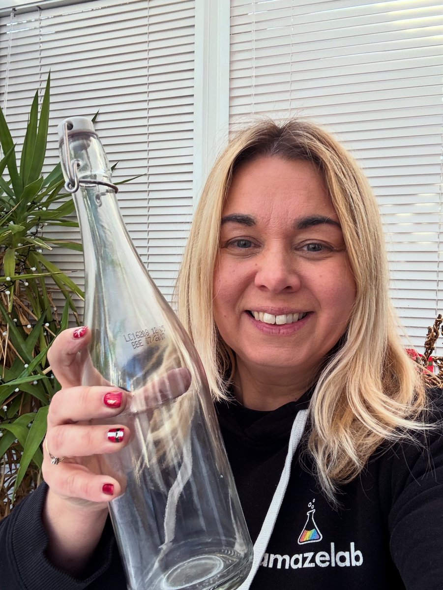 Amaze_Lab's tweet image. 🌍♻️ Proud to present at the STEM Learning Net Zero event with British Glass, sharing why glass recycling matters!

✨ Amazing to see so many female presenters and from South Yorkshire too!

🎉 Don’t forget to enter the competition!

#NetZero #STEMLearning #GlassRecycling