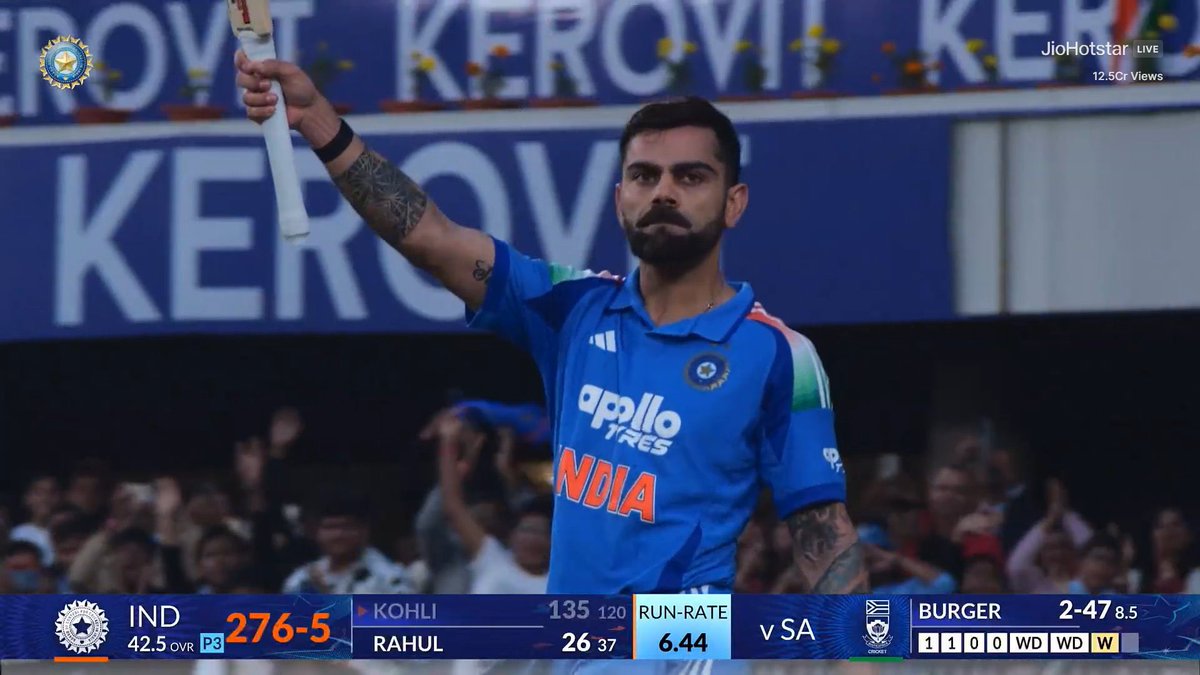 GetHelpAryan's tweet image. Averages of Indian batters vs South Africa in ODIs

Rohit : 33.5
Sachin : 35.7
Dhoni : 31.5
Sehwag : 29
Azhar : 35

Virat Kohli : 69.64 

Diamond in a coal mine 💫