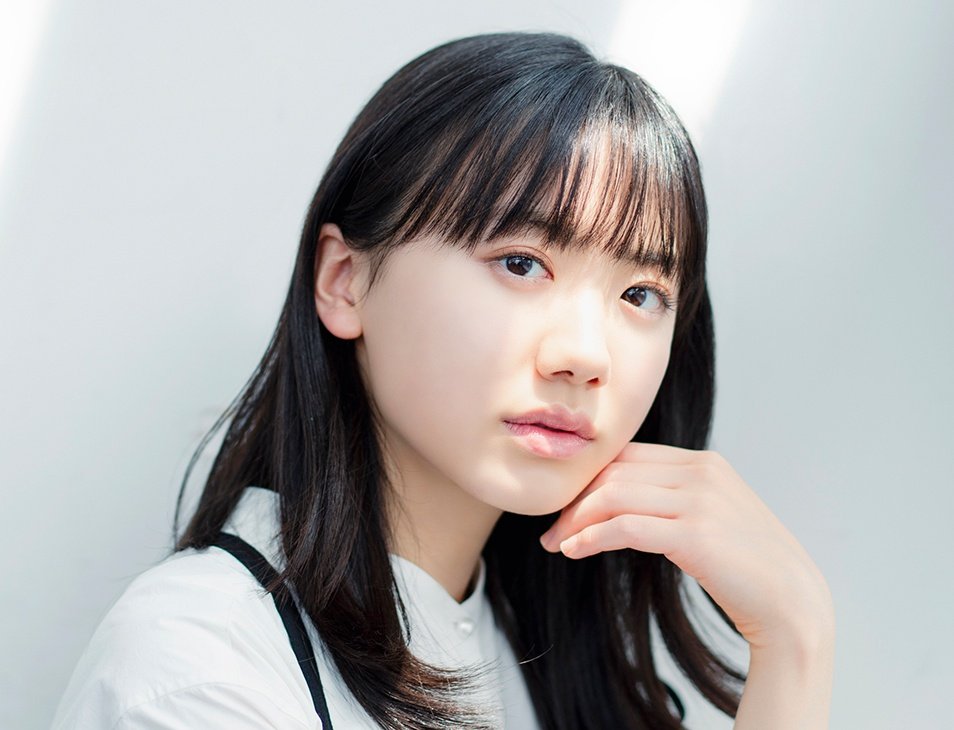animewave_news's tweet photo. Ashida Mana (21) rumored to star in live action adaptation of manga "Kusuruya no Hitorigoto".

The Apothecary's Diaries will have a live-action film adaptation in Japan. ✨

Mana Ashida will play Maomao. 🛐 https://t.co/e0bEcvLA3v