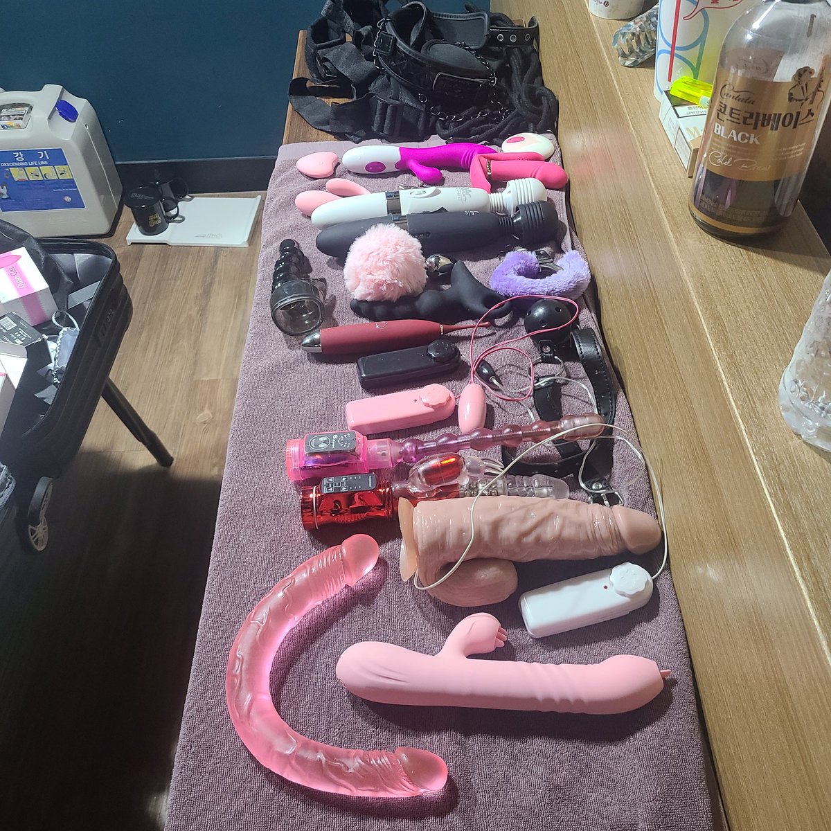 drd_0403's tweet photo. 쓰잘대기 없이 간보고 밀당 하지 말고
딱 어디사는지 언제 시간 괜찮은지 빠르게 연락하고 만나서 알아가실분 디엠주세요
괜한 시간 낭비,감정 소모 하는거 싫어요
성향적으로나 용품에 관심 있고 제대로 즐기고 싶으면 일단 디엠 주세요

#섹트 #에셈트 #에세머 #건오 #오프 #기구플 https://t.co/WrR66M6N17