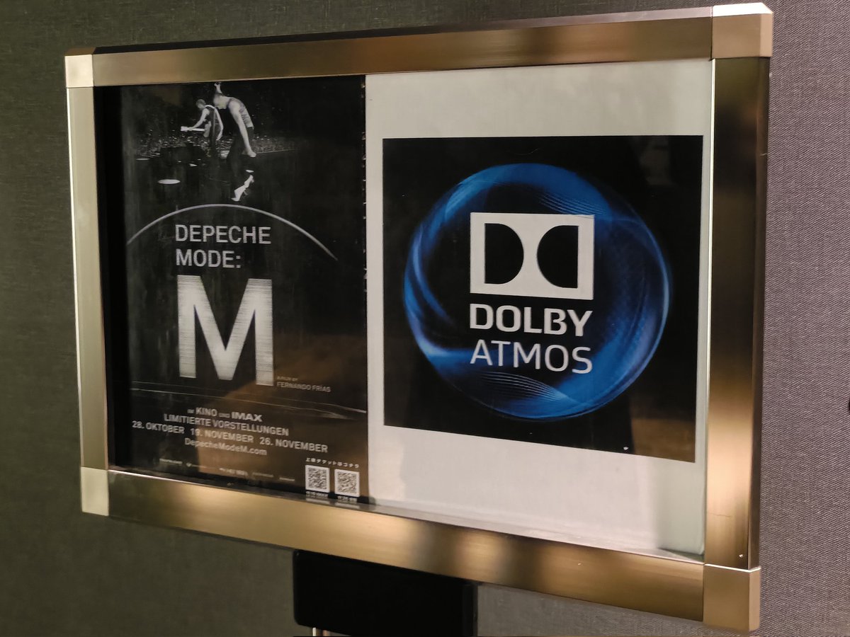 YUKUEmemo's tweet image. もう一週間前になってしまった。
こうしてどんどん過去になっていく。
まあでも、記憶はちゃんと僕のものだ。

最初のインパクトにくらべて、何度も聴いた音楽は力が弱くなってくると思いがち。だけどそれなら、Ｍを観て流れた涙の説明がつかない。

記憶があるから、また期待してる。
#DepecheMode #M