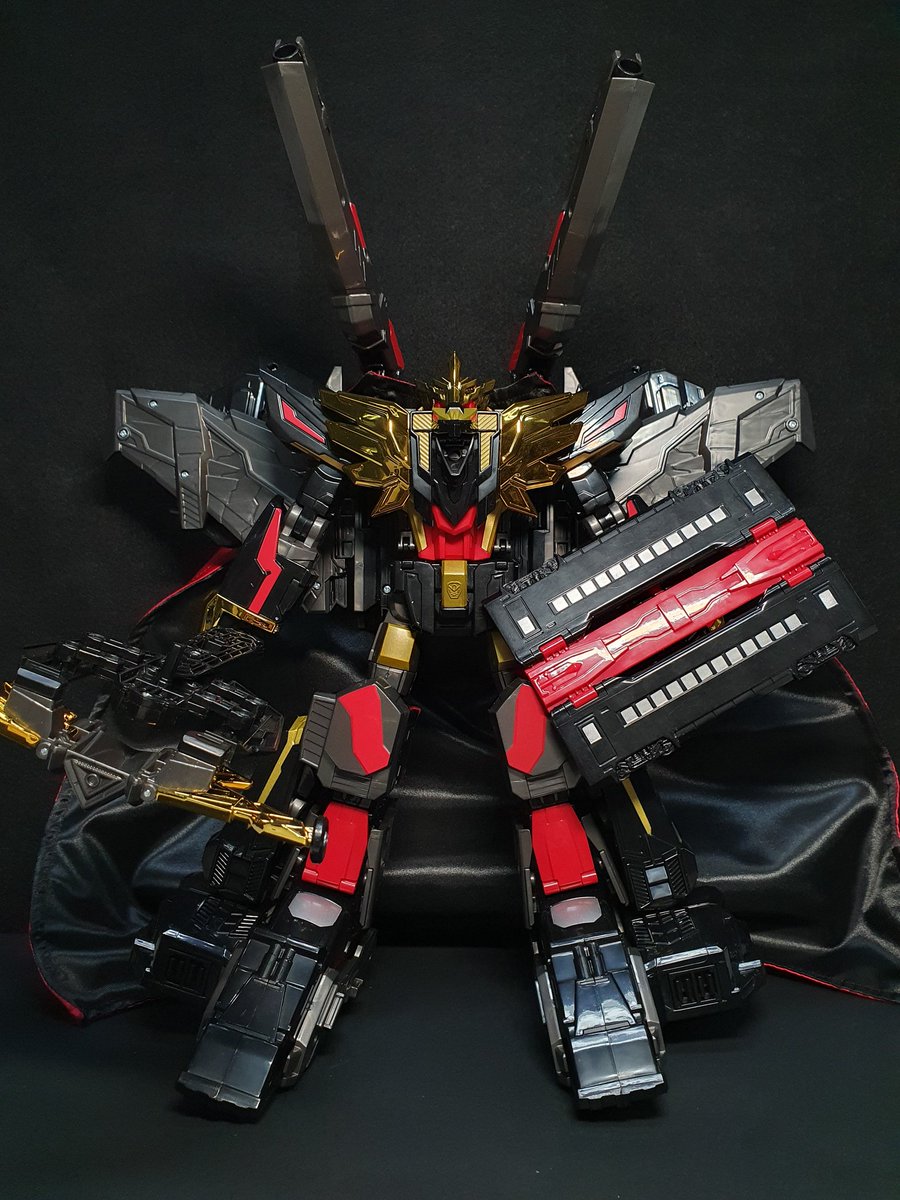 グランドカーボットGXのブラックバージョン教えて頂いた所、韓国にある