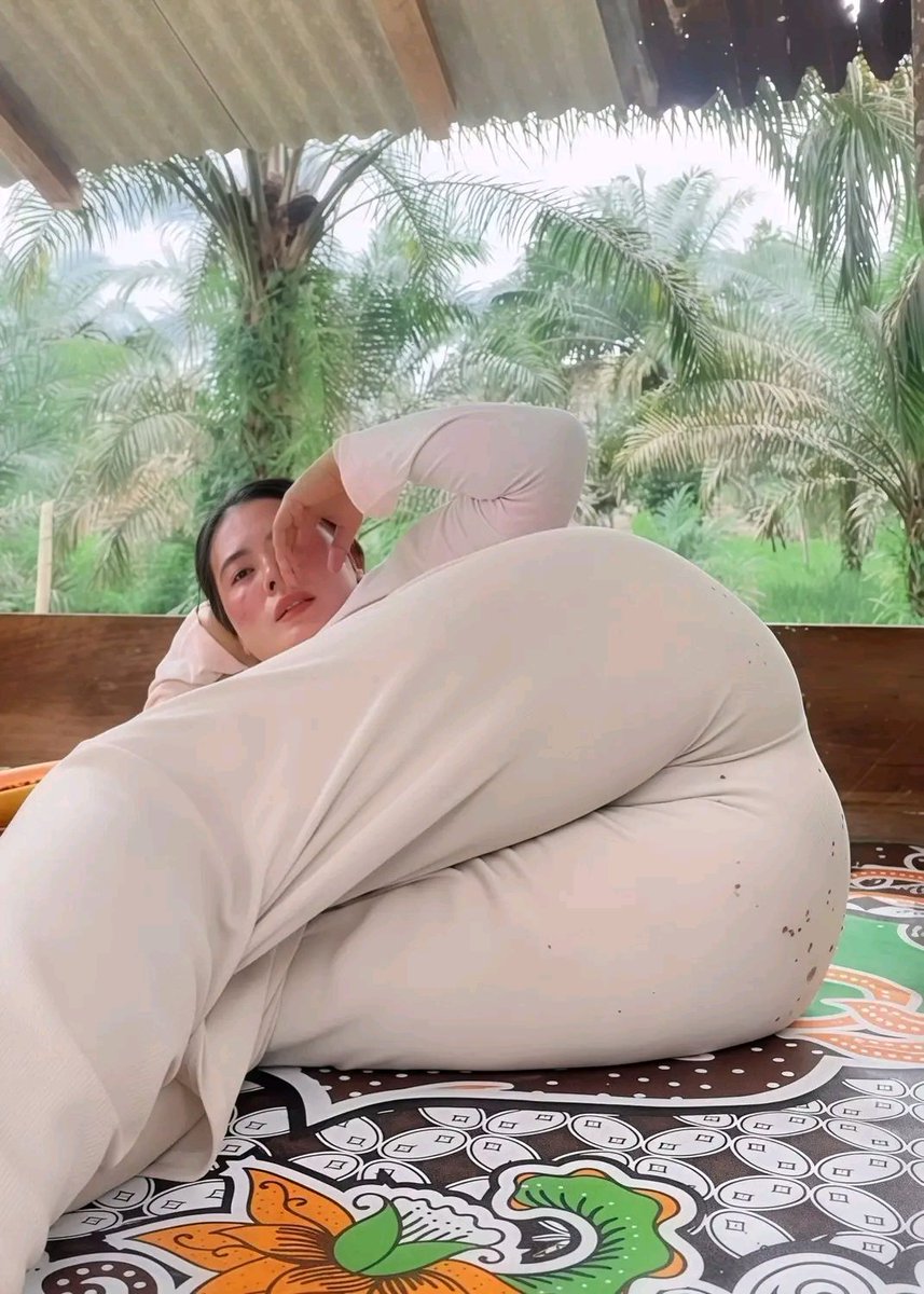 _radityy's tweet photo. Wangi bnget pasti bool nyaa 🤤🤤 https://t.co/hfYTMfmaI1