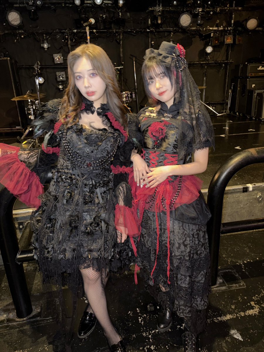 【Astral traveling vol.8】ありがとうございました🛸今回もかなり異種混合戦！楽しかった✨re-in.Carnation現場は貴重なのですが、CLUB251さんに今年はお世話になりました😭来年もよろしくお願いいたします！！
新しくなった衣装、小嶋とちょこちょこパーツ交換してしっくりくる感じに進化しました🪶