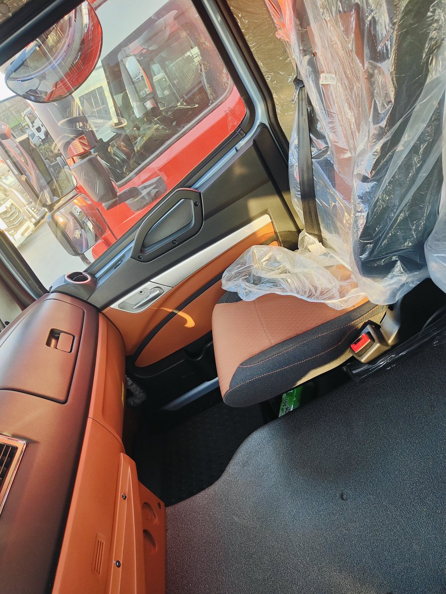 MaanAutomobile's tweet photo. Sinotruck Electric Prime mover
2025 Manufactured
6*4
Whats 133 4511 2414 
@topfans https://t.co/l4Cs0jjVbz