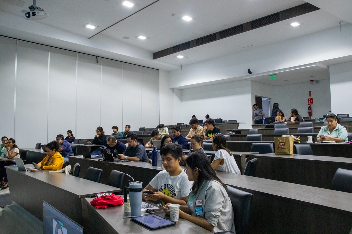 OtriESPOL's tweet photo. #i3week |🧪Taller: De la investigación a la transferencia tecnológica
En ESPOL, sabemos que convertir la investigación en impacto real tiene barreras. Creamos un espacio para escuchar a nuestros investigadores, identificar desafíos y transformarlos en oportunidades tangibles. 💡 https://t.co/rs5Xdv7PcX