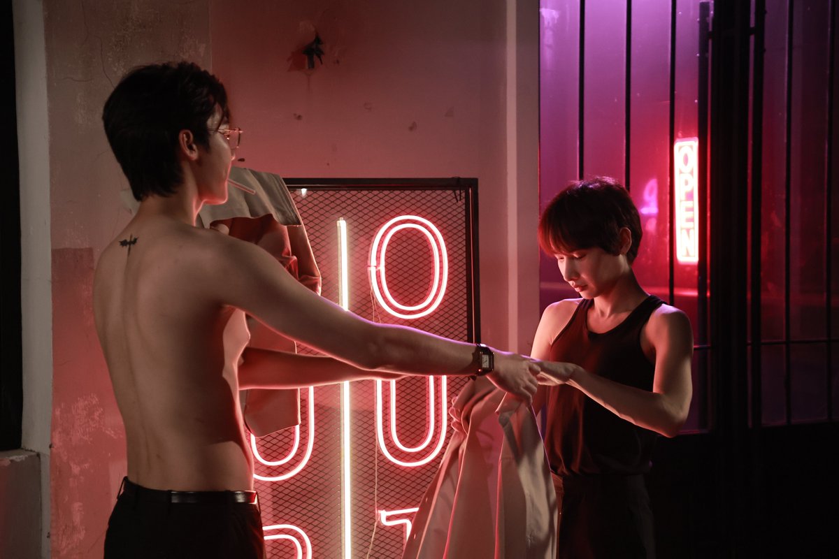 BurnoutSeriesTH's tweet photo. จบแล้วน้าา #BurnoutSyndromeSeriesEP2 คืนนี้ไฟลุกสุดๆ ไปเลยล่ะ🔥 ทุกคนจดชื่อไว้กันยังงง สัปดาห์หน้ามาดูกันต่อว่าไฟจะลุกขนาดไหนนน👀❤️‍🔥 

ใครอยากเติมไฟต่อสามารถดูออนไลน์บนแอป iQIYI และเว็บ https://t.co/9pQZsY9YLR ที่เดียวเท่านั้นน้าา👀

@off_tumcial @AtthaphanP @dew_jsu https://t.co/mlIxFFHo1d