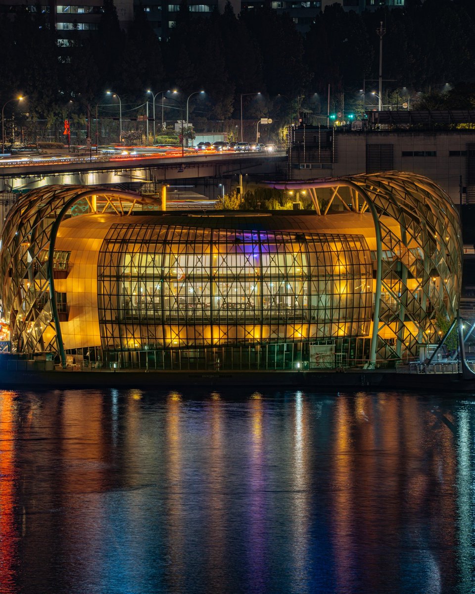 ajummabakorea's tweet photo. กรุงโซลประกาศสีประจำปี  2026 แล้ว เป็นสี Morning Yellow หรือสีเหลืองของแสงแดดยามเช้า
ในปีหน้าจะเห็นสีนี้ในหลายๆที่สำคัญของกรุงโซล ทั้ง Seoul Tower, DDP และที่อื่นๆอีกมากมาย ใครมาเที่ยวปีหน้าลองสังเกตกันดูจ้า https://t.co/P3qsWI3ikb