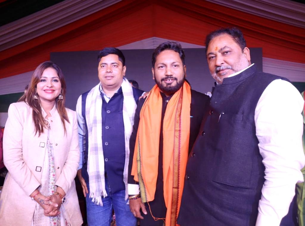 bajrangii_jee's tweet photo. ददरी मेला❤️
बलिया😍😍😍
#prashantbajrangi
#poetic https://t.co/sntajjV6Q4