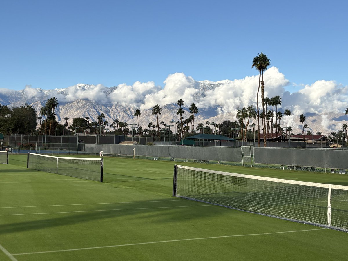 KeepWorkin_5's tweet photo. Morning from another mid 70s day in Rancho Mirage.

My tournament results took off when I got resourceful &amp; worked my way into hanging out on court with only better players. 

Got my butt beat like a drum in practice, but eventually got used to that skill level. 

Keep workin … https://t.co/kZc13mrH4a