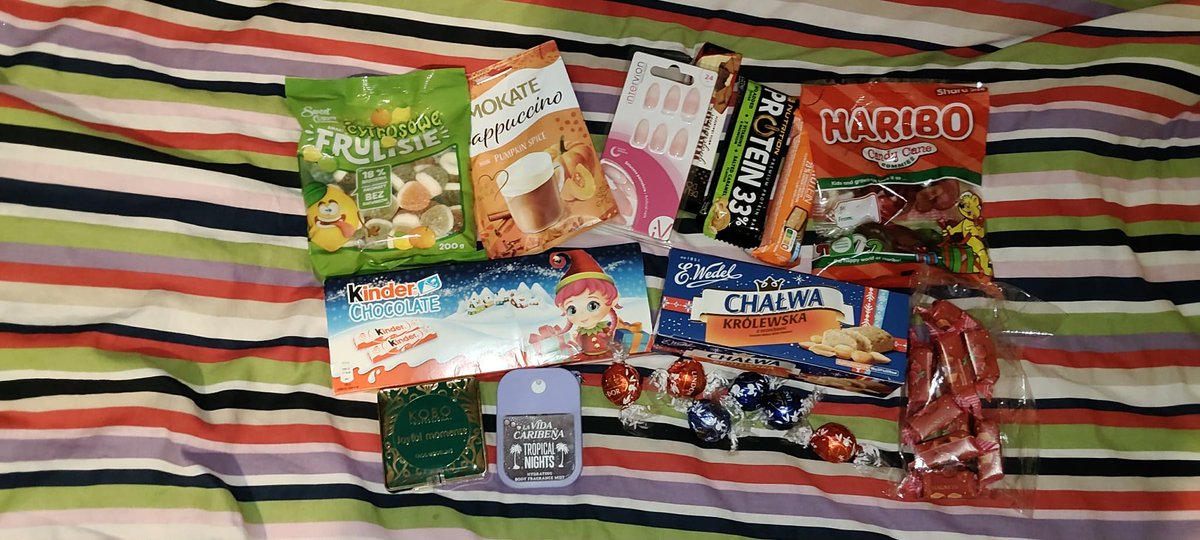 beladon_a's tweet photo. haul https://t.co/jrXk5CHoGv