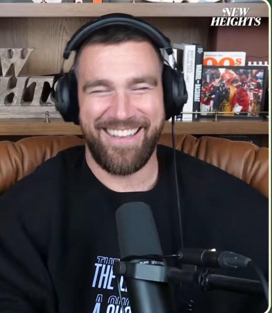 everslay13's tweet image. oh theyre so cute 😭