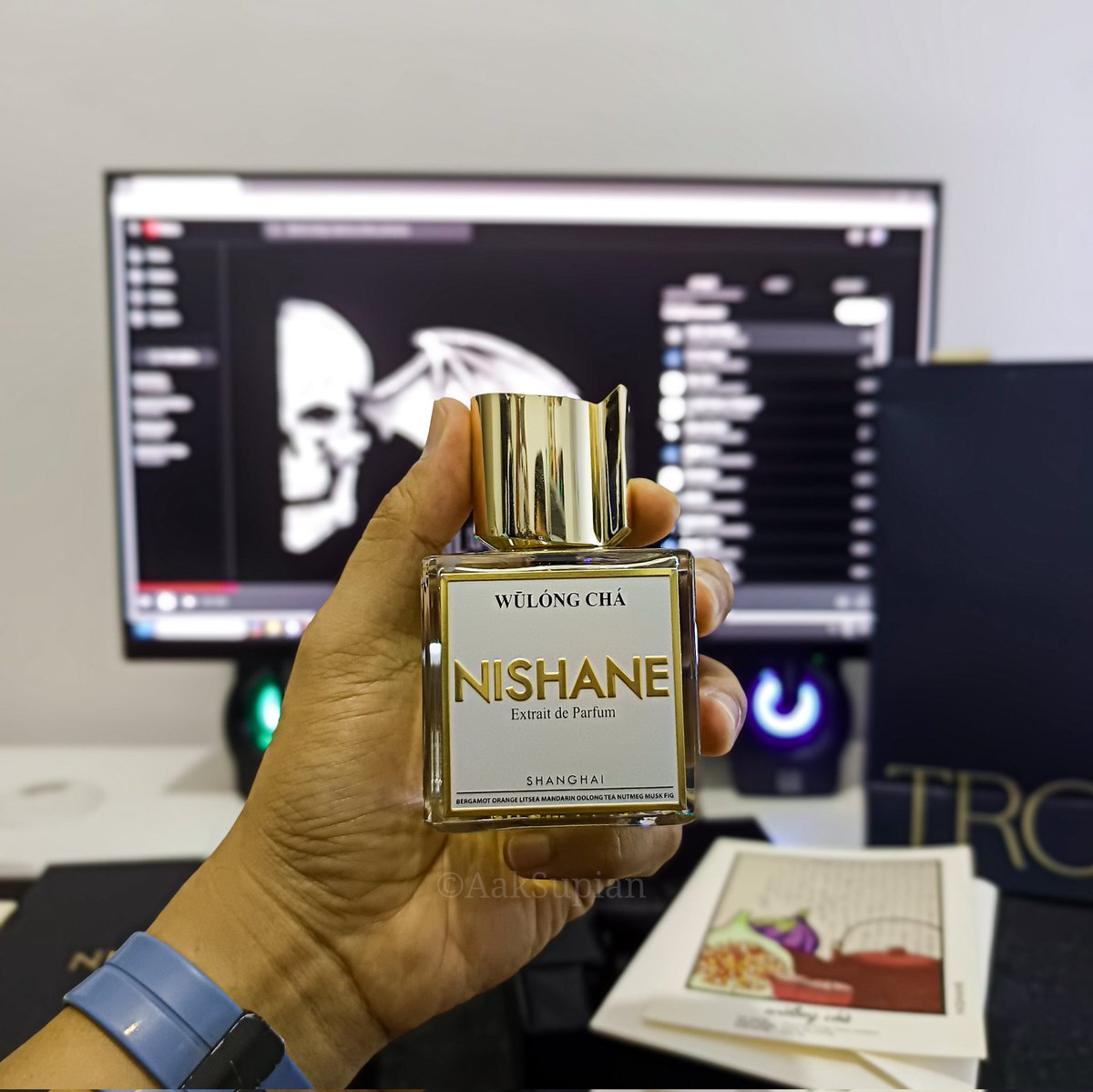ishaksupian_FS's tweet image. "Ayah rasa ini dunia ayah".

Fresh fragrance paling sedap di alam semesta setakat yang aku jumpa.

Nak jual decant pun rasa sayang dok fikir banyak kali. 🥹

#Nishane #WulongCha