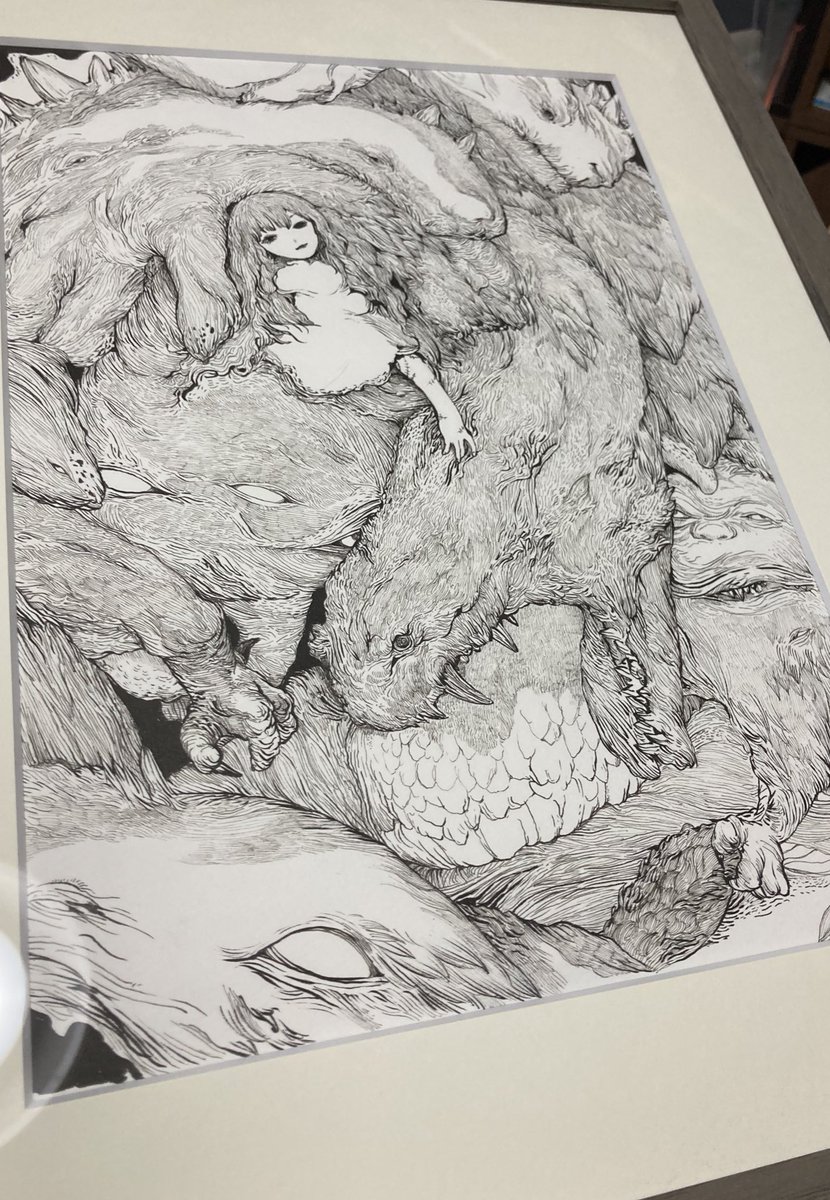 キャンバスにペン画 RT @kazaana: ペン画