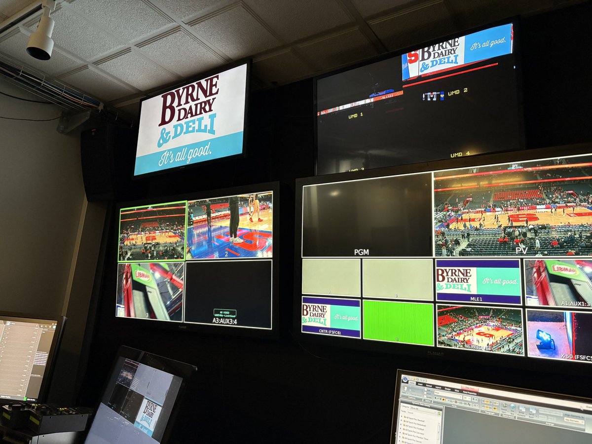 KeithAtSu's tweet image. Final @MorninOnTheHill for fall semester. Will miss this group of great young people who keep me feeling young. @NewhouseSU