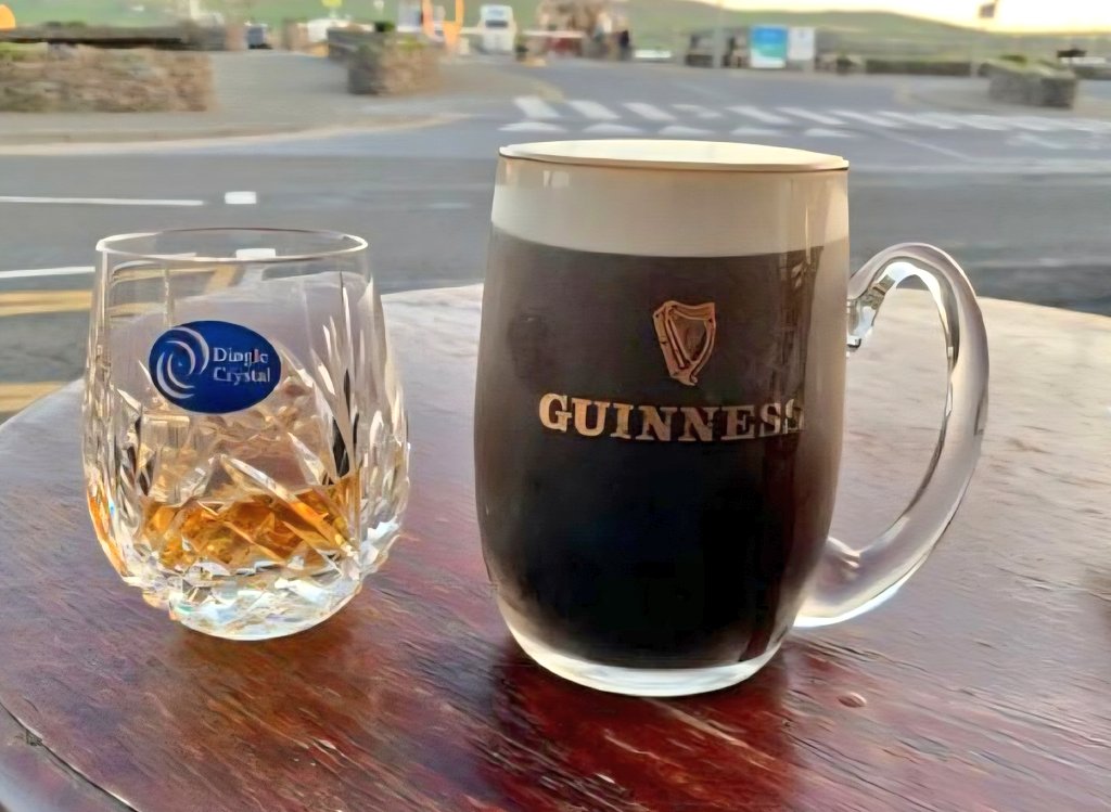That's a proper combination. Pint and a chaser 👌🏻 

James Long Bar, Dingle 🇮🇪