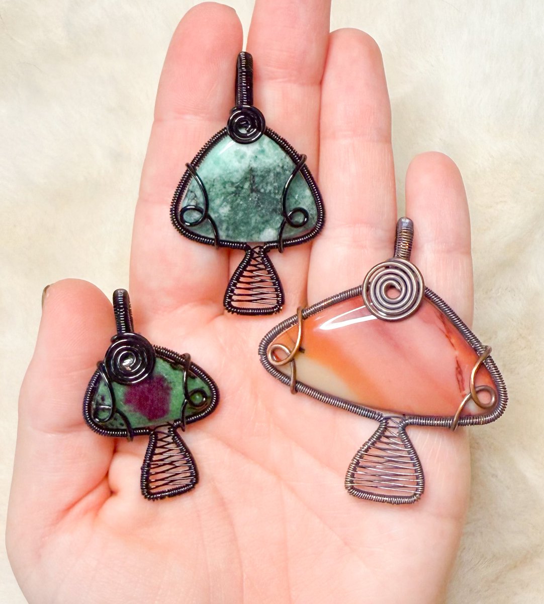 mildhippie's tweet photo. mildhippie mushroom pendants 🍄💚

available Thursday 12/04 at 8pm eastern time https://t.co/rymUniVyWt