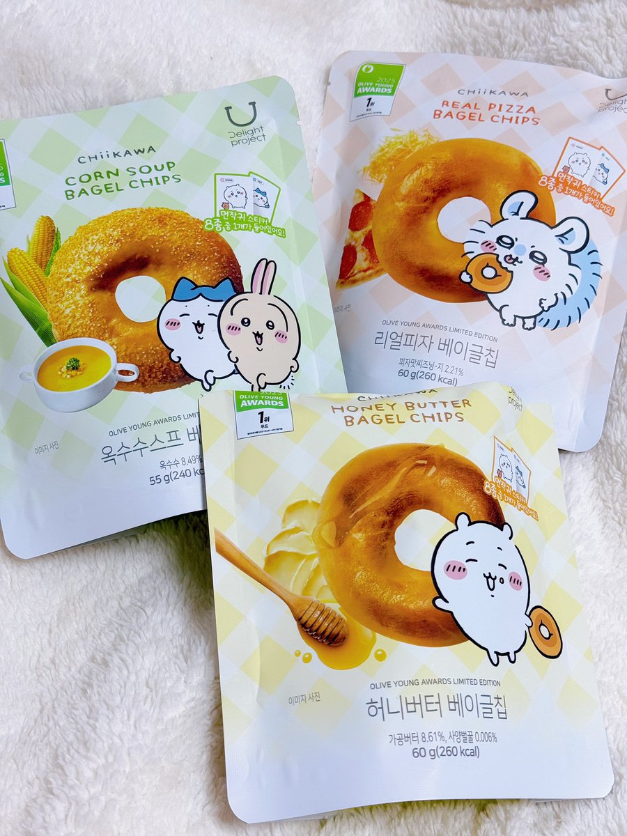 BBERRY_V's tweet image. 🥯김딸기 추천 베이글칩 3가지 맛‼️
-허니버터 베이글칩
-옥수수스프 베이글칩
-리얼피자 베이글칩 

이 3가지를 제일 좋아해요!! 너무 맛있어..
담백한 맛에 자꾸 손이 가는 베이글칩••🫶🏻
귀여운 먼작귀 캐릭터 패키지까지 👀💗
베이글칩에 랜덤으로 먼작귀 캐릭터 스티커도 모아보세요🥯