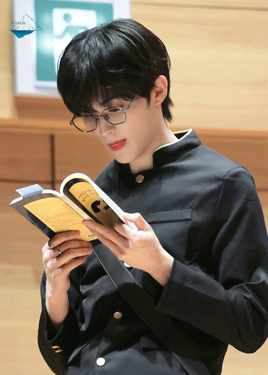 Independentboy_'s tweet image. 오타쿠 걍 죽으란거죠 이건