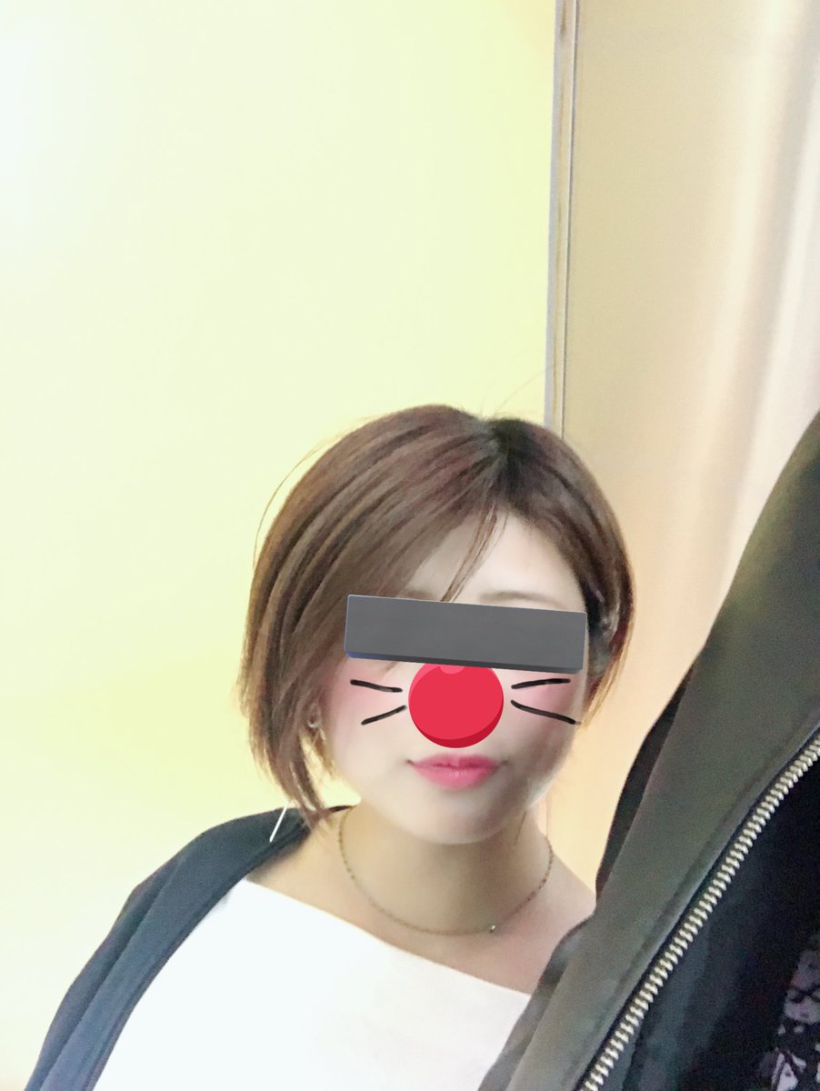 model_body's tweet photo. ちなみに昼に送られてきた写真
彼氏と一緒に出かけている妻
距離が近い。。。
#NTR
#寝取られ
#寝取らせ
#托卵
#寝取られマゾ https://t.co/hcBo9QL2Ly