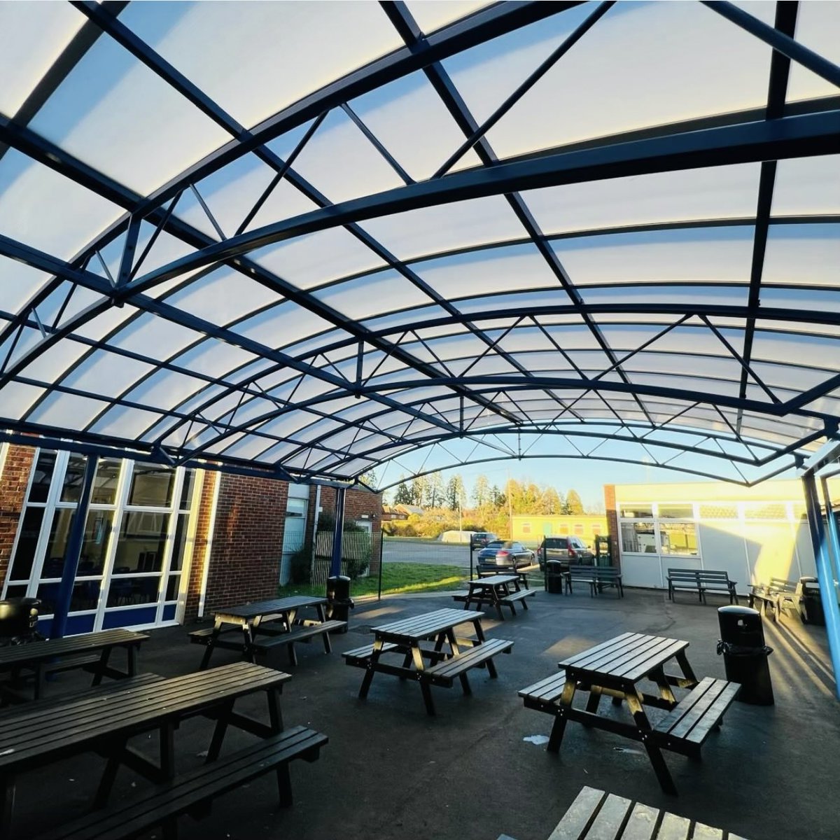 PCPBuilding's tweet photo. 🏗️ Project complete in Camberley, Surrey @KingsIntColl 

We transformed an unused grass area at Kings International College into a weather-protected external dining space with a new canopy ☀️☔

📞 01342 895 399 | 📧 office@pcplimited.org

#Construction #Surrey https://t.co/1ls6VP9OTn