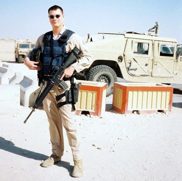 RocketPulpHack's tweet image. I worked in Qatar from 2004-05. I lived in a villa in the city of Doha.

As I understood it (never looked it up, so don’t @ me if the details are off) to be a citizen of the State of Qatar you had to be at least 3rd generation. Citizens got a cut of the money from the country’s…