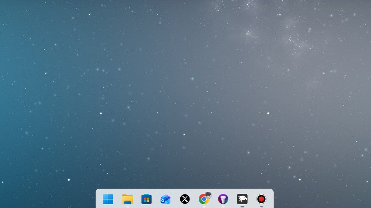 MeteoR_oo0's tweet photo. Windows 11のタスクバーの見た目をカスタマイズしたい！という方は
Windhawkの「Windows 11 Taskbar Styler」で実現できます✨️

個人的には「DockLike」テーマがオススメです！