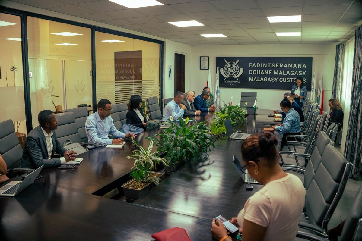 La Douane Malagasy et l’OMD avancent vers le programme OEA avec un atelier clé visant audits, procédures accélérées et compétitivité.