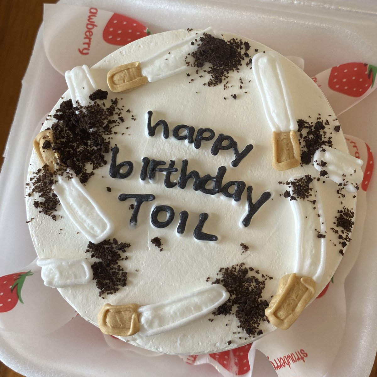 TOILUPDATES's tweet photo. HBD TOIL🎉🎉🚬🚬

#TOIL #토일 #1204 https://t.co/7jmriHVLh4