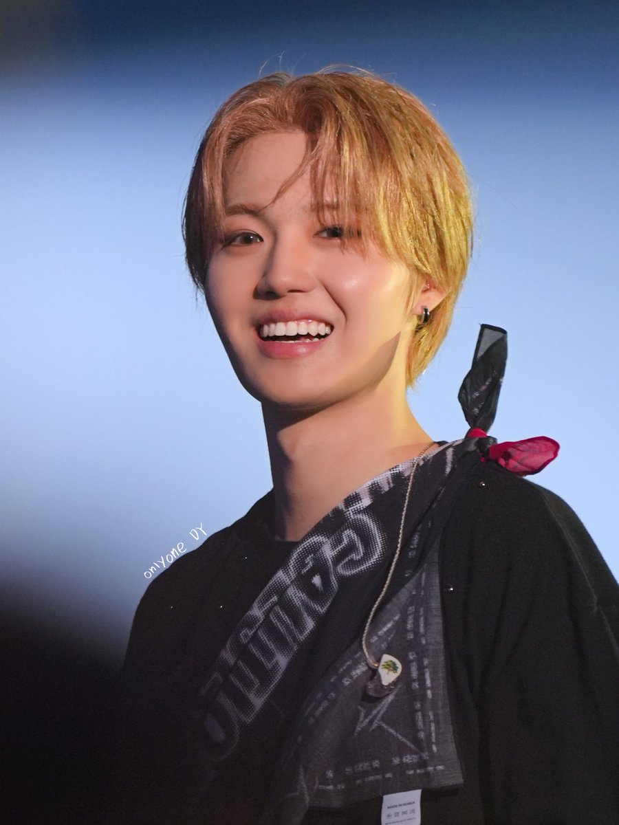 onlyone__DY's tweet image. 🎂HAPPY DOYOUNG DAY🎂
🩵🩵D-DAY🩷🩷

251204 우주 최고 슈퍼 아이돌 김도영
도영이가 항상 건강하고 행복하게 지낼 수 있기를 바라♡생일 축하해♡

Da22ling Years with Doyoung
#DoyoungOur1204Miracle
#나에겐_너하나야_도영_생축
#きらめく冬の星はドヨンちゃん
#ドヨン #DOYOUNG #도영…