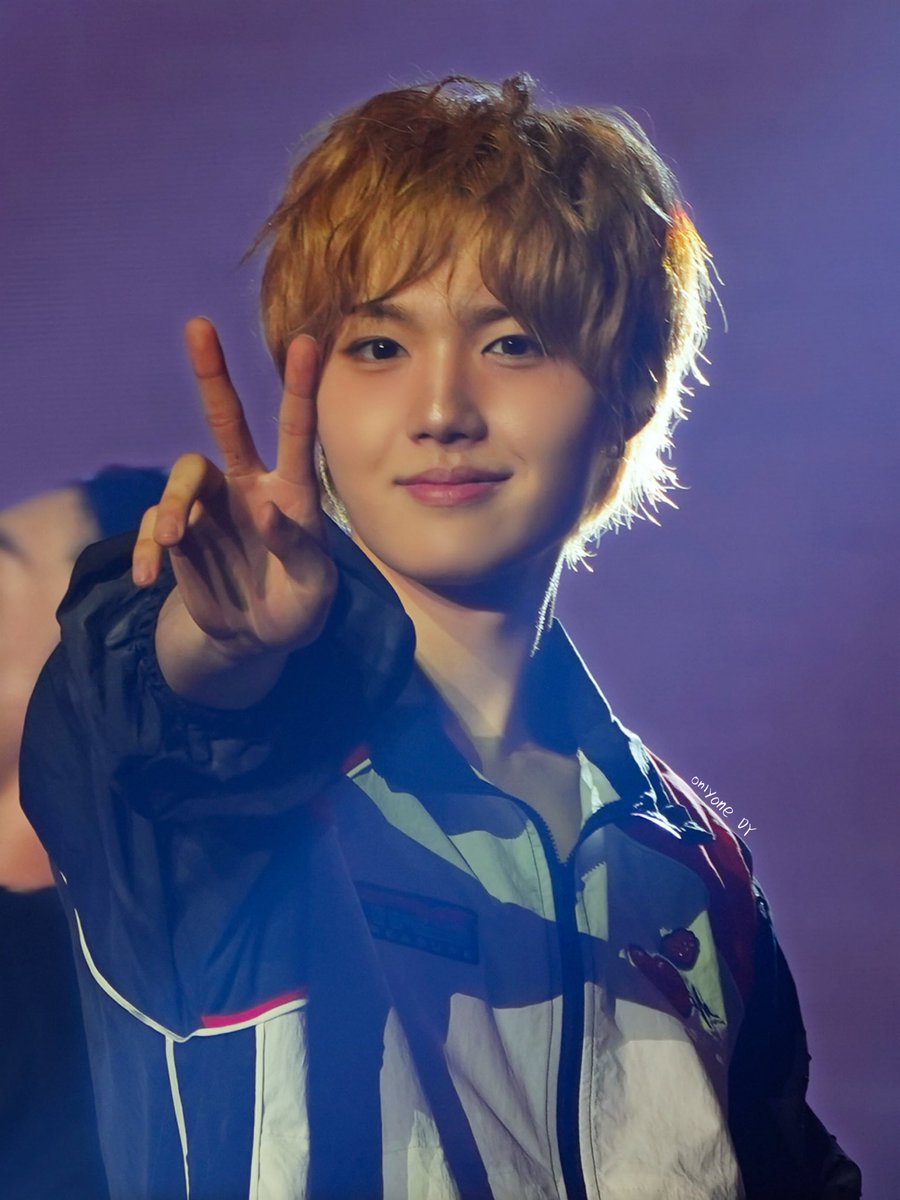 onlyone__DY's tweet image. 🎂HAPPY DOYOUNG DAY🎂
🩵🩵D-DAY🩷🩷

251204 우주 최고 슈퍼 아이돌 김도영
도영이가 항상 건강하고 행복하게 지낼 수 있기를 바라♡생일 축하해♡

Da22ling Years with Doyoung
#DoyoungOur1204Miracle
#나에겐_너하나야_도영_생축
#きらめく冬の星はドヨンちゃん
#ドヨン #DOYOUNG #도영…