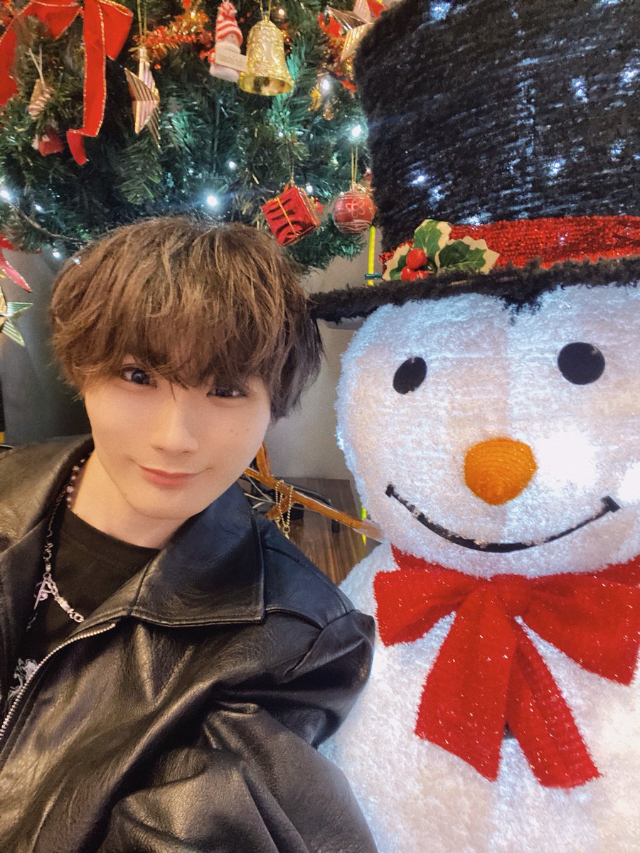 雪だるまと同じ顔したよ🥸❄️