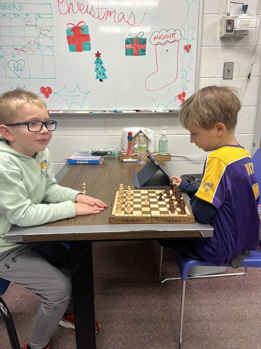 artgove's tweet photo. First graders practicing chess moves. #hudschools https://t.co/iCGoGm4CoL