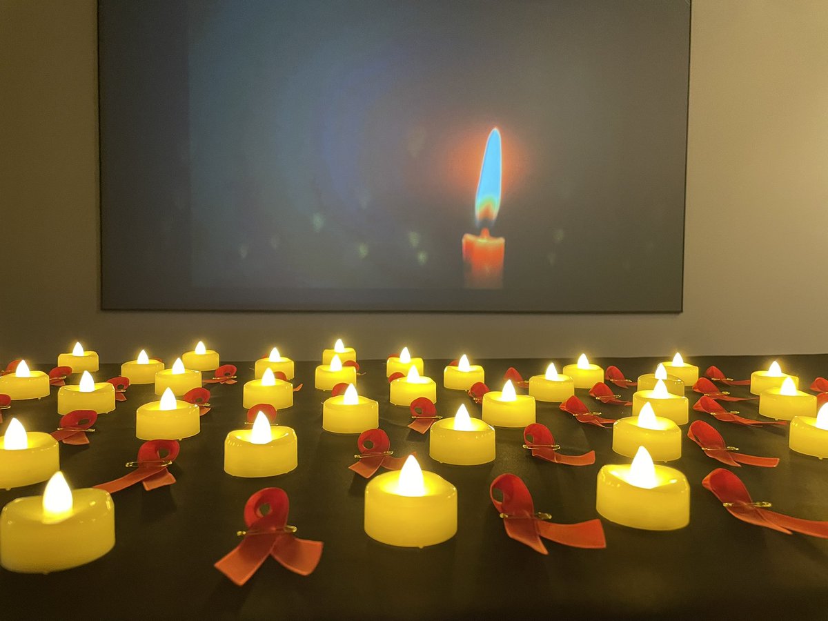 Thank you to everyone that came to my talk for #daywithoutart #worldaidsday