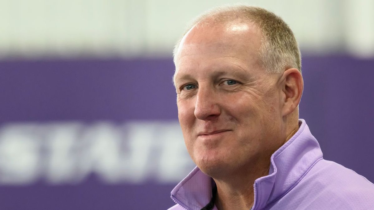 Tang’s Purple Couch tweet media