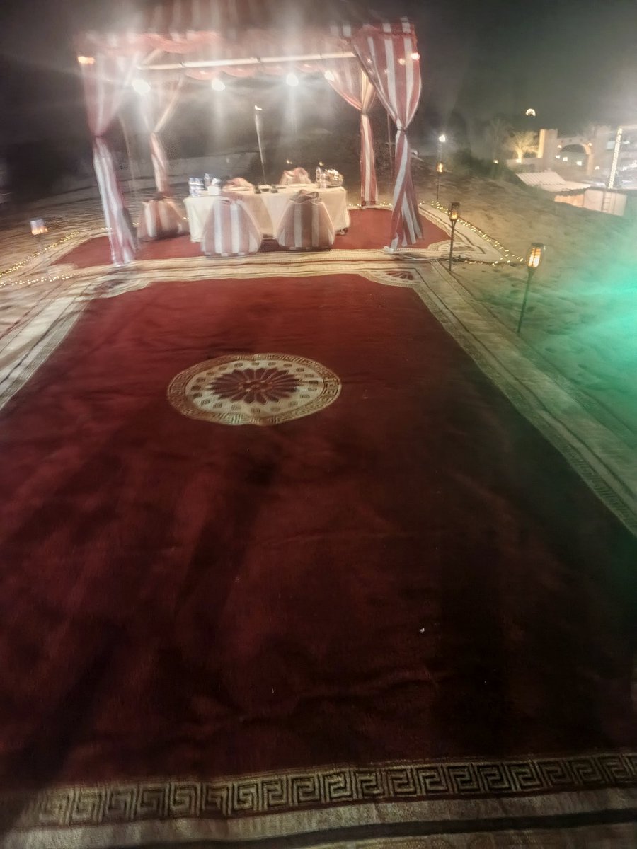 Shilllin's tweet image. Dinner in Dubai