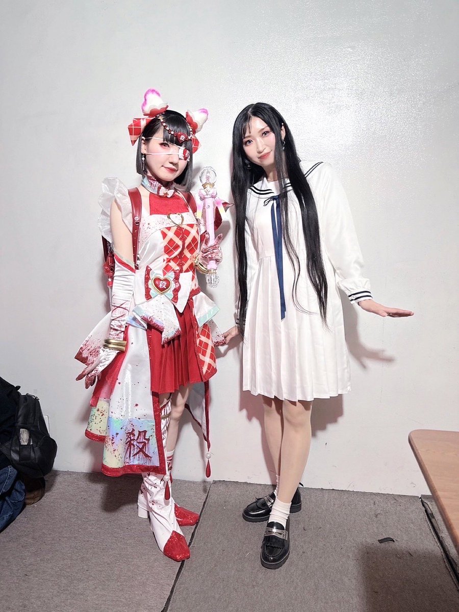 Awwww ✨✨✨✨ 🤗Awesome photo of Mio and Hanakosan 💚