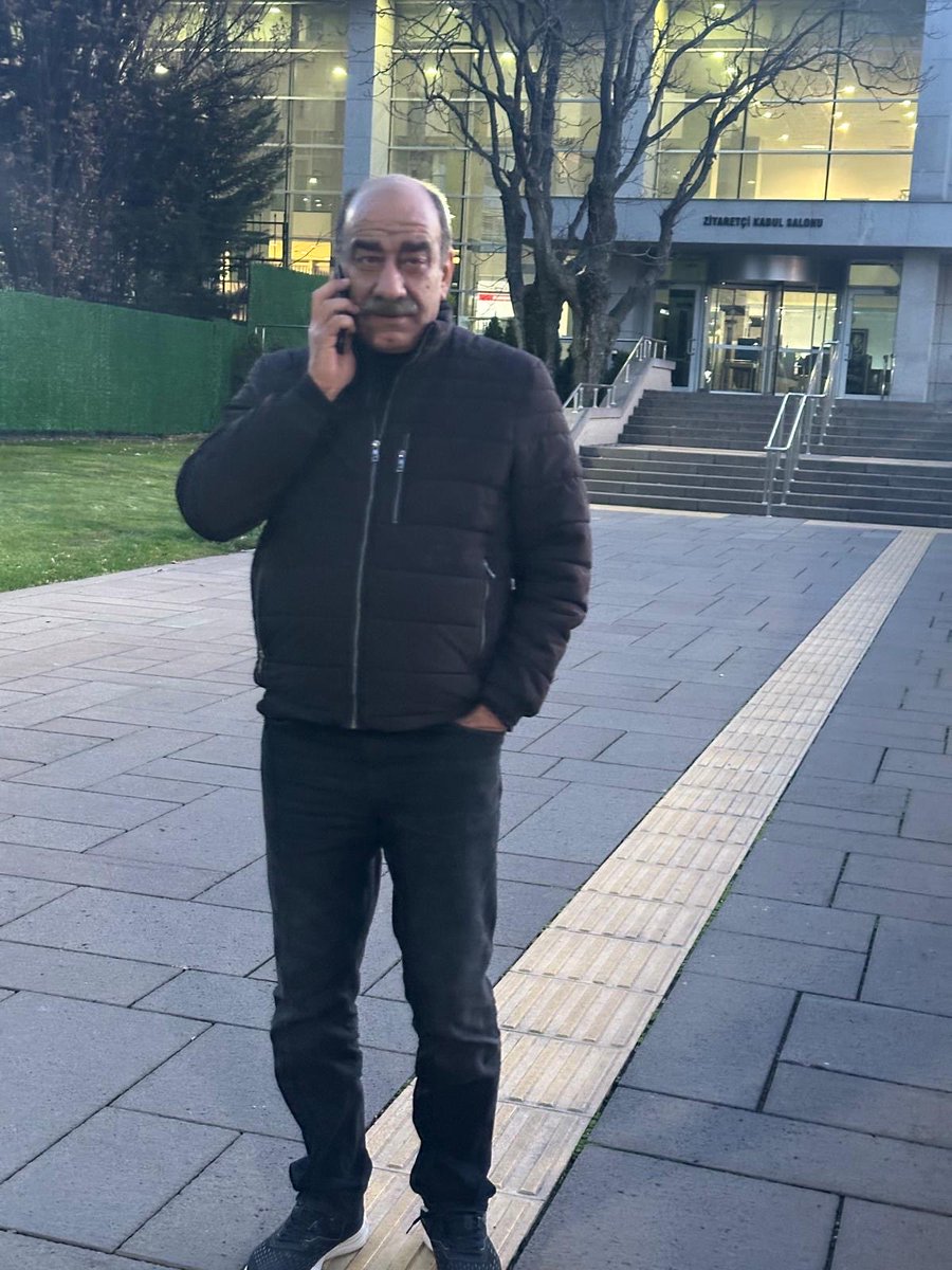 Meclisteyim.. Batı cephesinde değişen bir şey yok;)