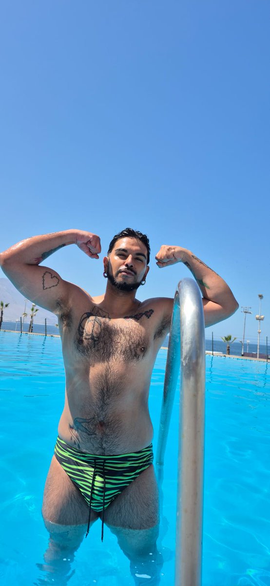 braceeex's tweet image. Rico finde