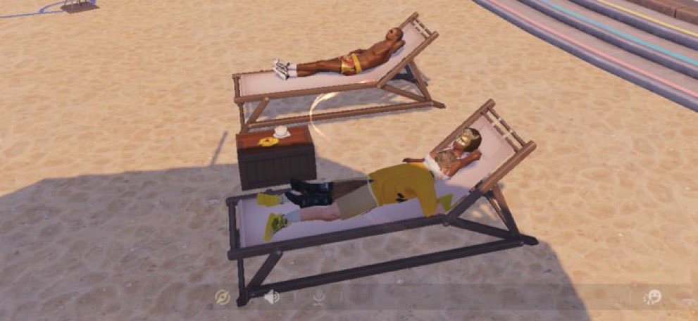 ytuiil1's tweet image. منسدحه على البحر 
ومروقه
يجي ذا الكريه ينسدح فوقي