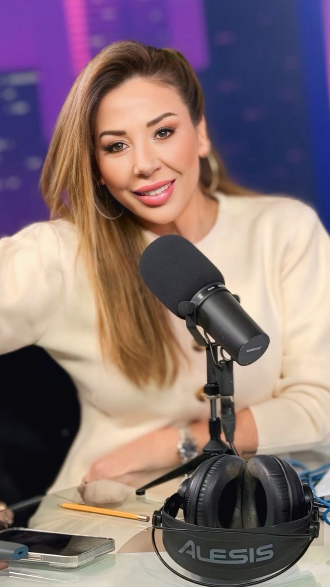 بحبهاا 😭😭💖🥹 <a href="/RoulaChamieh/">Roula Chamieh</a>