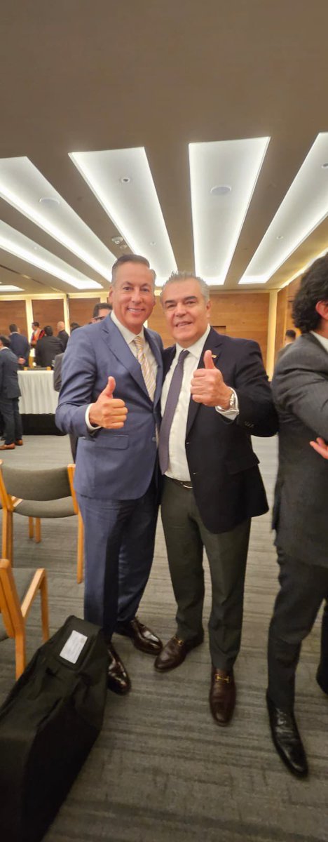 Mi felicitación a mi amigo Francisco Cervantes por concluir con éxito y genuino amor por Mexico su periodo como Presidente del Consejo Coordinador Empresarial. Abrazo grande !