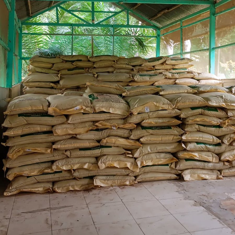 #Ucayali | 🌿 En beneficio de productores locales, Agro Rural del Midagri inicia la distribución de 640 sacos de guano de la Isla. Un abono orgánico de alta calidad que mejora la fertilidad de los suelos y la productividad agrícola en la región. 

#AgroQueProduce