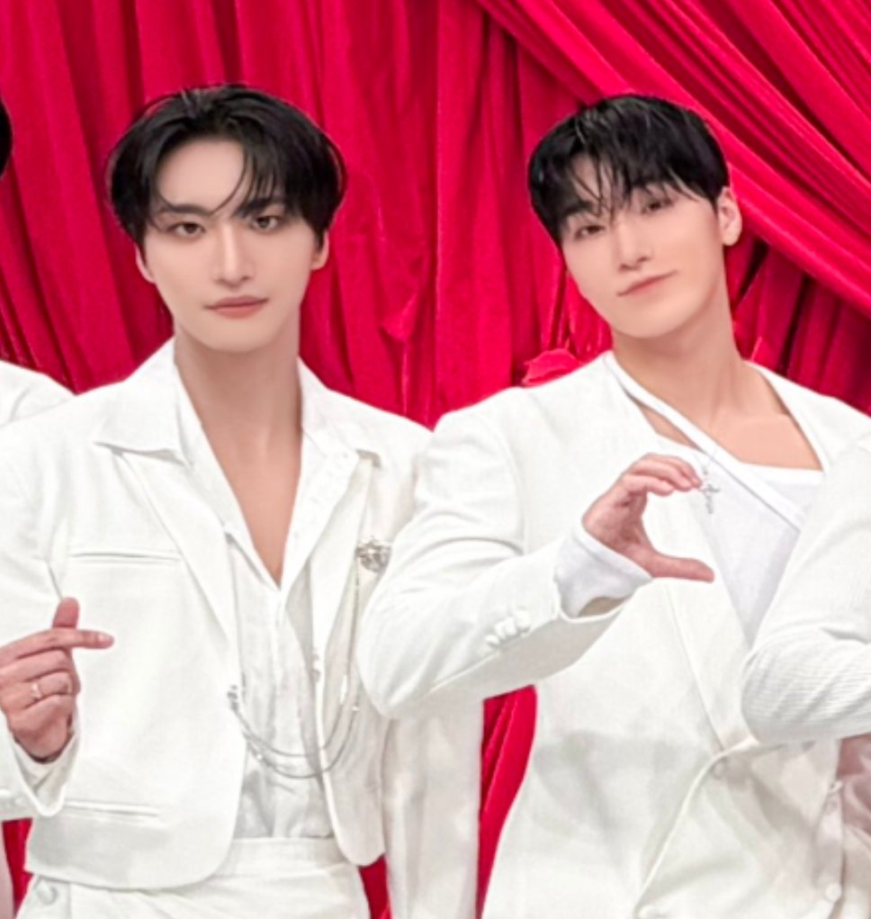 vrni_S2's tweet photo. 화이트 넘 조앙~~~~^^ https://t.co/DTfpz1XN7N