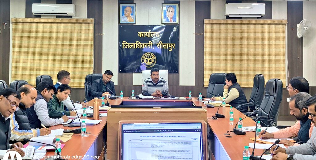 नगरीय निकायों के अंतर्गत आवश्यक व्यवस्थाओं, विकास कार्यों, संचालित योजनाओं तथा 15वें वित्त आयोग की टाइडग्रांट एवं अनटाइडग्रांट की समीक्षा बैठक के दौरान अलाव एवं रैन बसेरों की व्यवस्था, निर्माण कार्यों, आवश्यक मूलभूत सुविधाओं आदि के सम्बन्ध में भी आवश्यक निर्देश सर्वसंबंधित को दिए