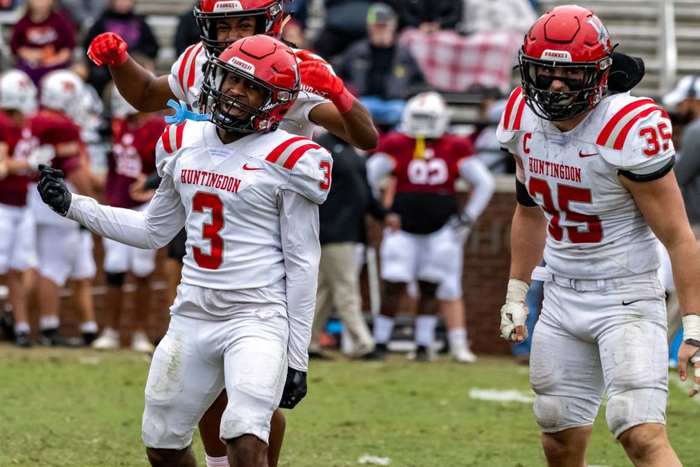 I am blessed to announce I have received an offer from <a href="/HawksFootball/">Huntingdon Football</a> !!

<a href="/CoachPeppersHC/">Casey Peppers</a> <a href="/CoachHiltman/">Luke Hiltman</a> <a href="/CoachDornHC/">Karl Dorn</a> <a href="/BusbyRichie/">RichieBusby</a> <a href="/Coach_NMalantis/">Nick Malantis</a> <a href="/RecruitHelena/">Helena Football Recruiting</a> <a href="/football_helena/">HelenaHSFootball</a> <a href="/HallTechSports1/">Hall-Tech Sports</a> <a href="/AL6AFootball/">Alabama6AFootball</a> <a href="/Alabama_Varsity/">AL Prep Varsity</a>